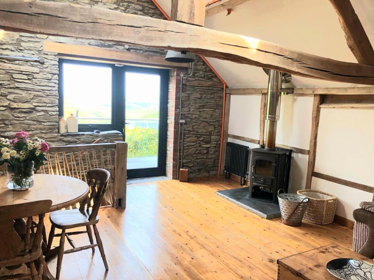 Hay Barn, Penrheol Farm, Unique Barn Conversion Builth Wells Kültér fotó